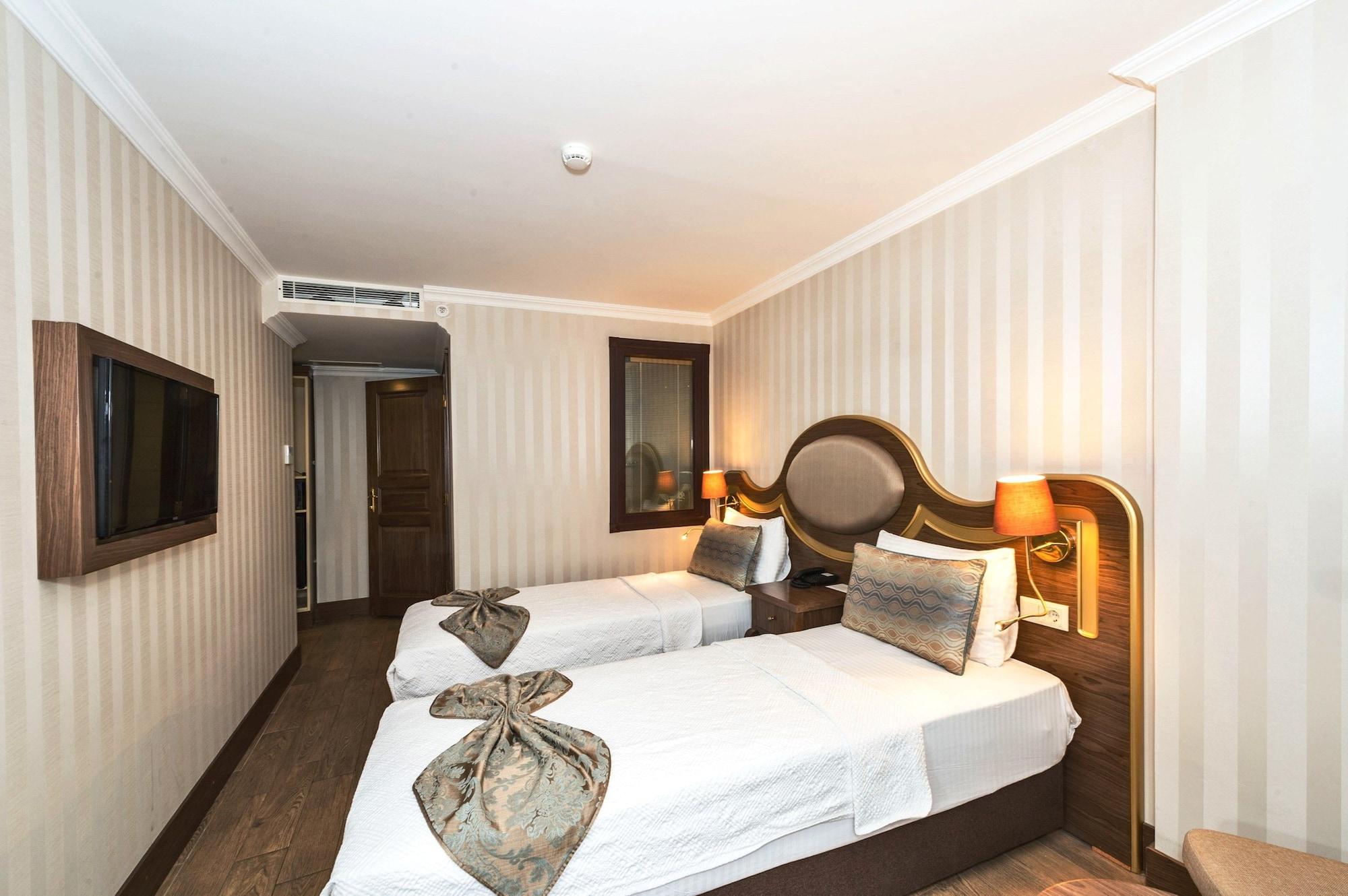 The Central Hotel Istanbul Exterior photo